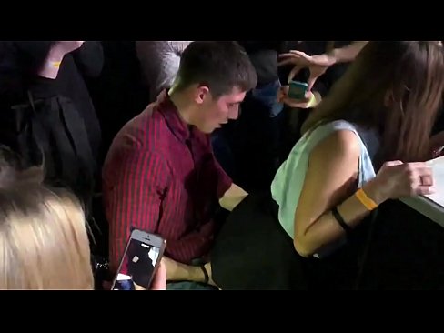 ❤️ Tinuod nga sekso sa usa ka nightclub sa Russia. Ang 18-anyos nga Ruso nga babaye sa anus ug puwerta nakighilawas sa usa ka nightclub ❤❌ Russian porn sa amon ceb.robosexshop.ru ﹏