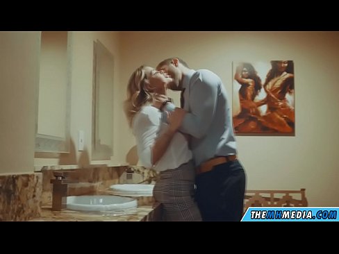 ❤️ Kung ang usa ka busty blonde naghaylo kanimo sa usa ka publiko nga kasilyas ❤❌ Russian porn sa amon ceb.robosexshop.ru ﹏